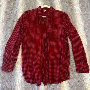 🔴➡️4/$10!!!⬅️🔴 Women’s red plaid button up flannel